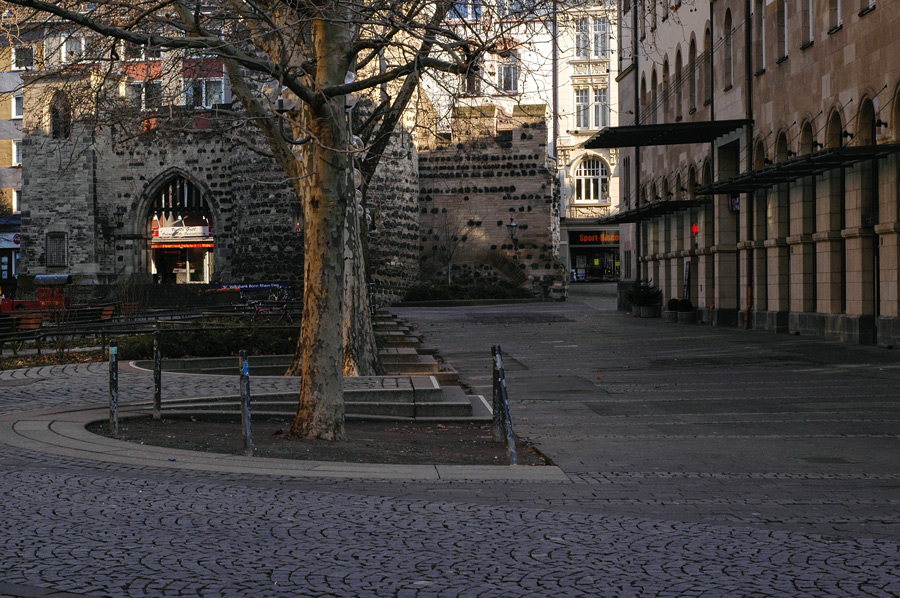 Das Sterntor am Bottlerplatz