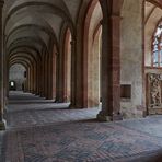 Das südliche Seitenschiff der Klosterbasilika im Kloster Eberbach.