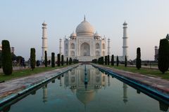 Das Taj Mahal - die klassische Ansicht (1)