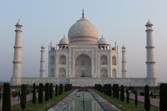 Das Taj Mahal - die klassische Ansicht (2)