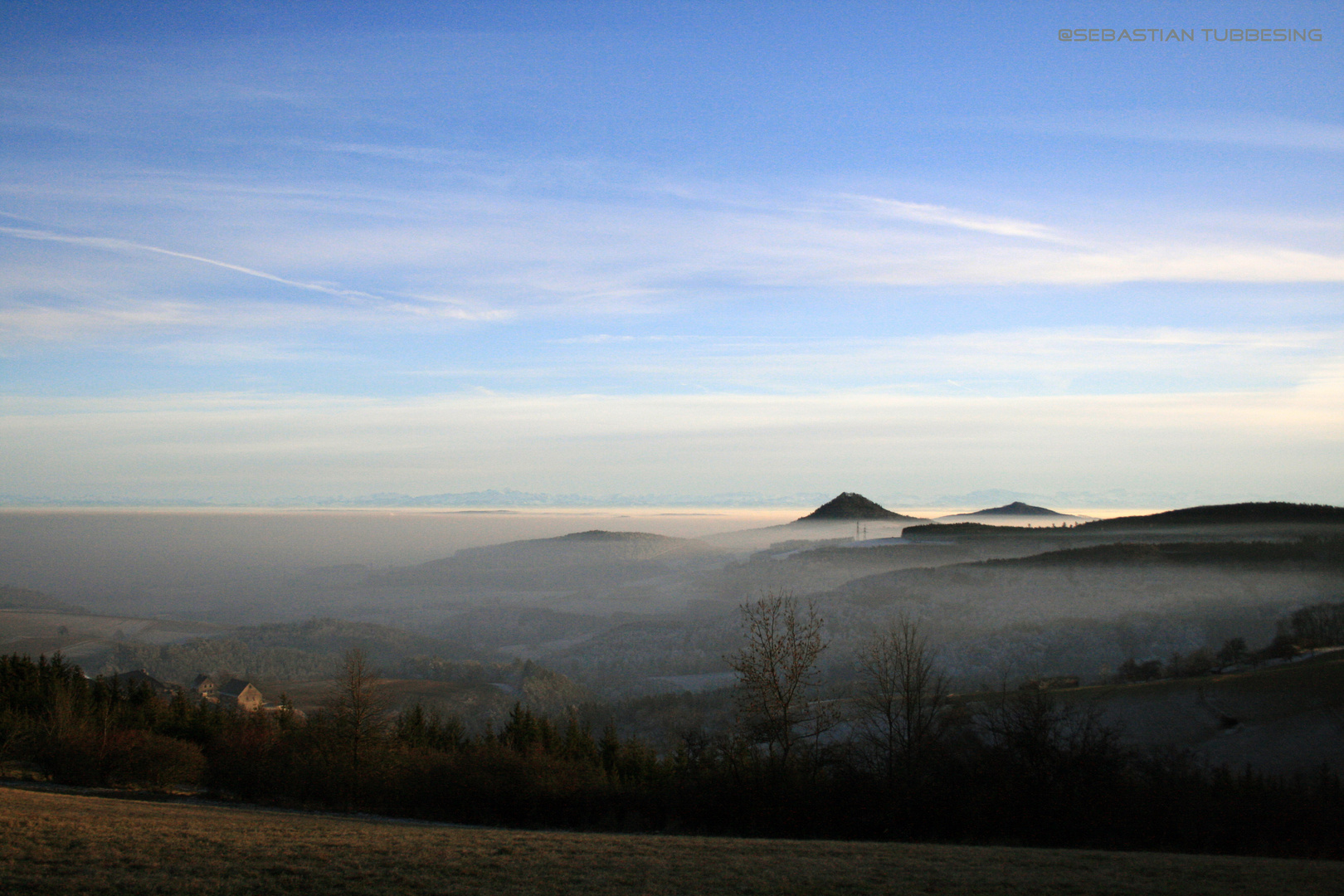 Das Tal versinkt im Nebel