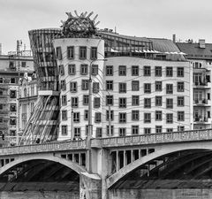 Das tanzende Haus in Prag.