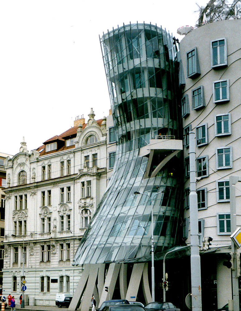Das tanzende Haus in Prag