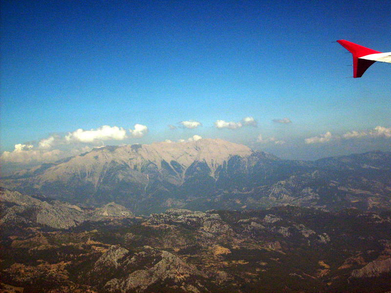 Das Taurus Gebirge aus 9.000 m. Höhe