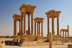 Das Tetrapylon in Palmyra (Aufnahme von 2009)...