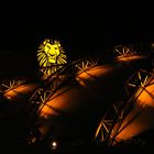 Das Theater "König der Löwen" bei Nacht