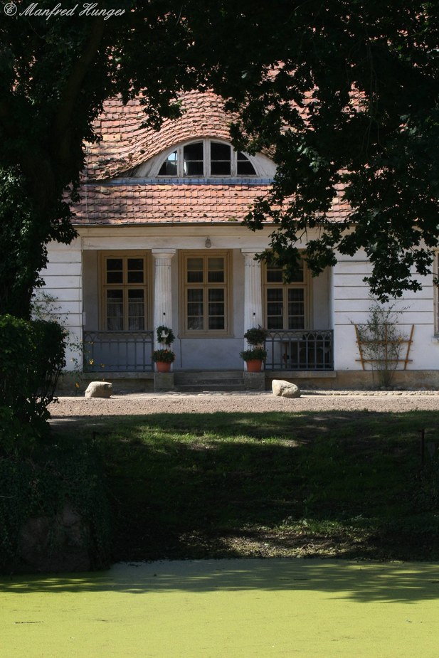 Das "Tierarzthaus" mit der "Wasserfurt" im Vordergrund