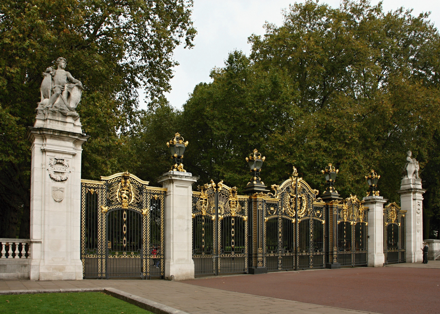 Das Tor zum Buckingham Palace
