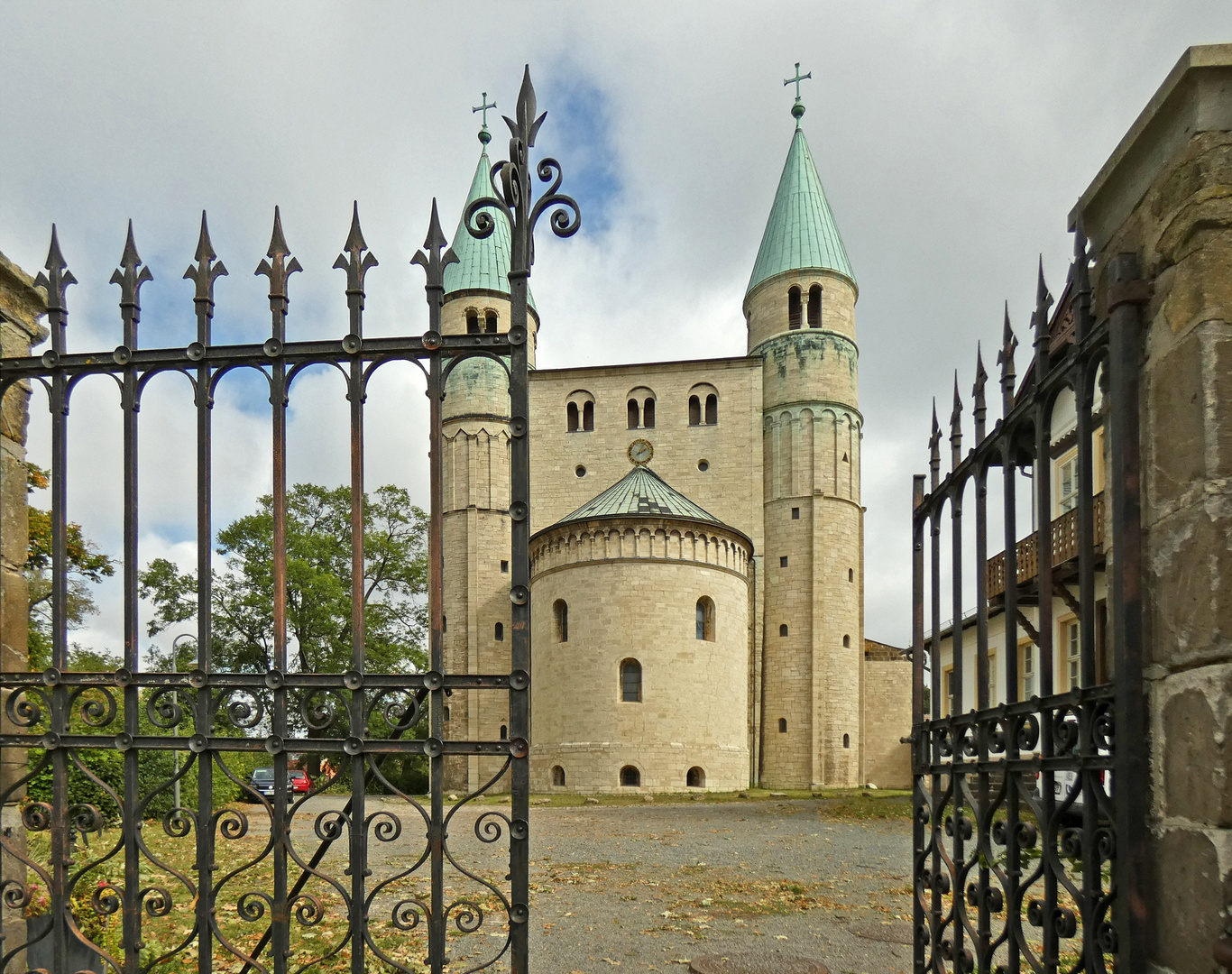 Das Tor zum Gotteshaus