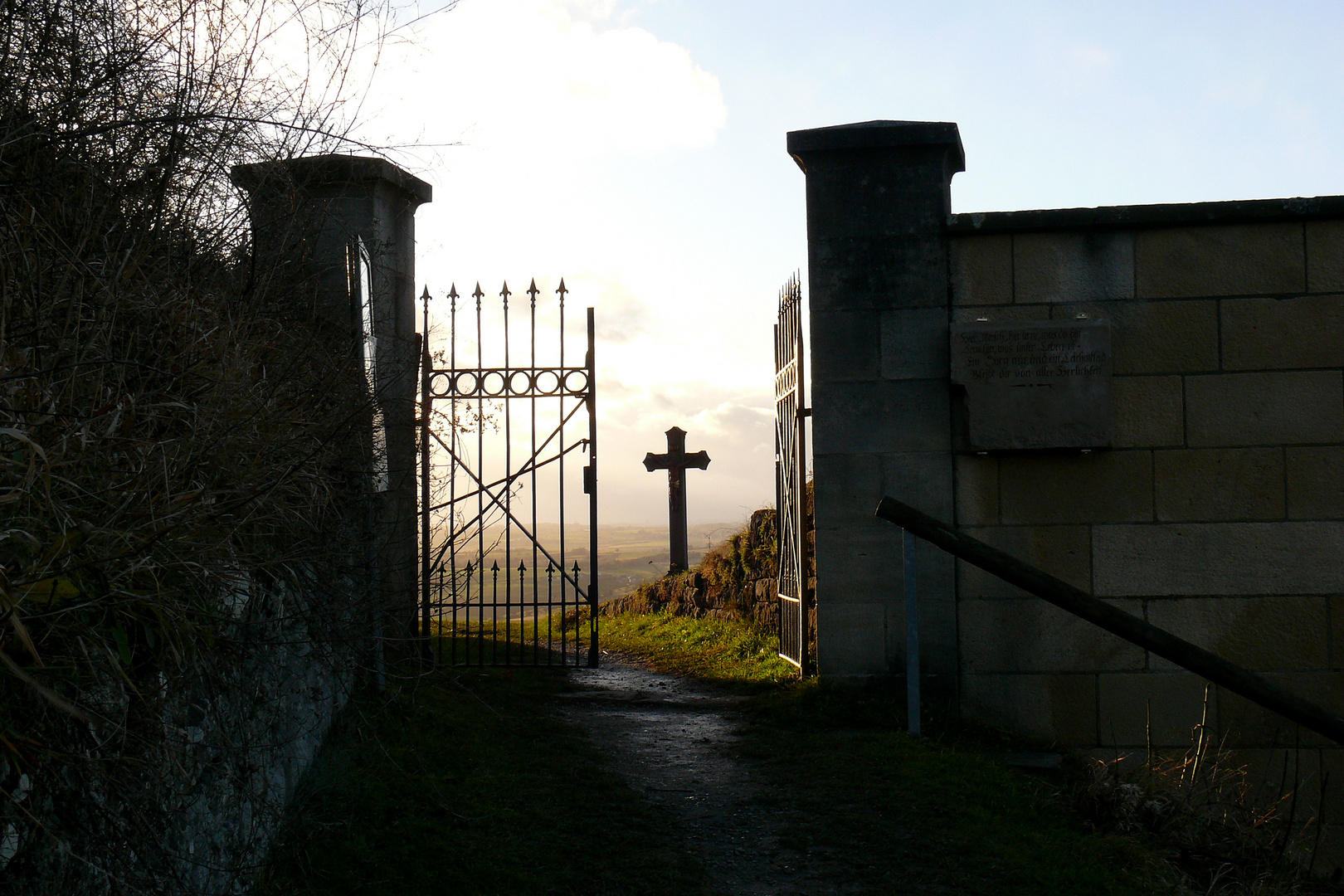 das Tor zum Kreuz