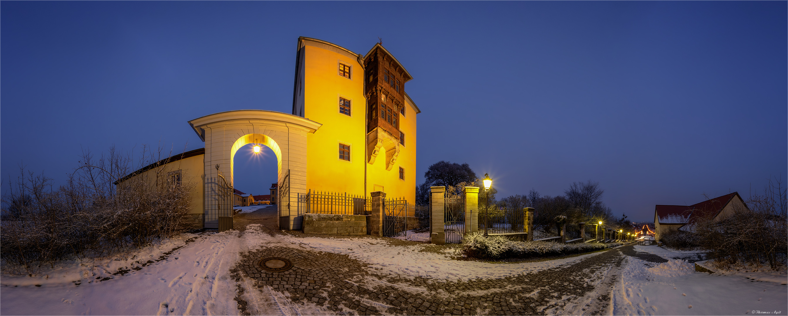 Das Tor zum Schloss...