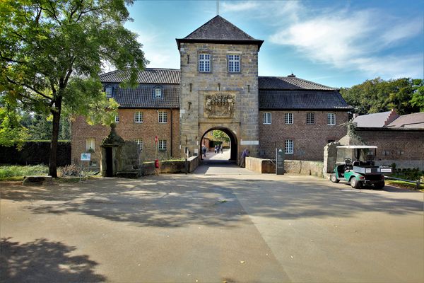 Das Torhaus von Schloss Dyck in Jüchen