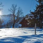 Das verlassene Haus im Schnee