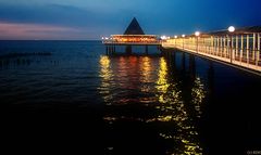 das viertausendneunhundertneunundneunzigste Bild der mit ca. 500 metern längsten Seebrücke ...