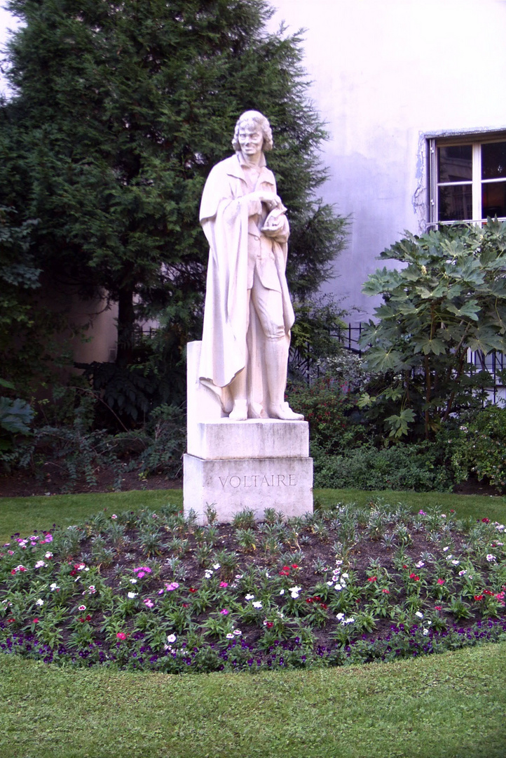 Das Voltaire-Denkmal