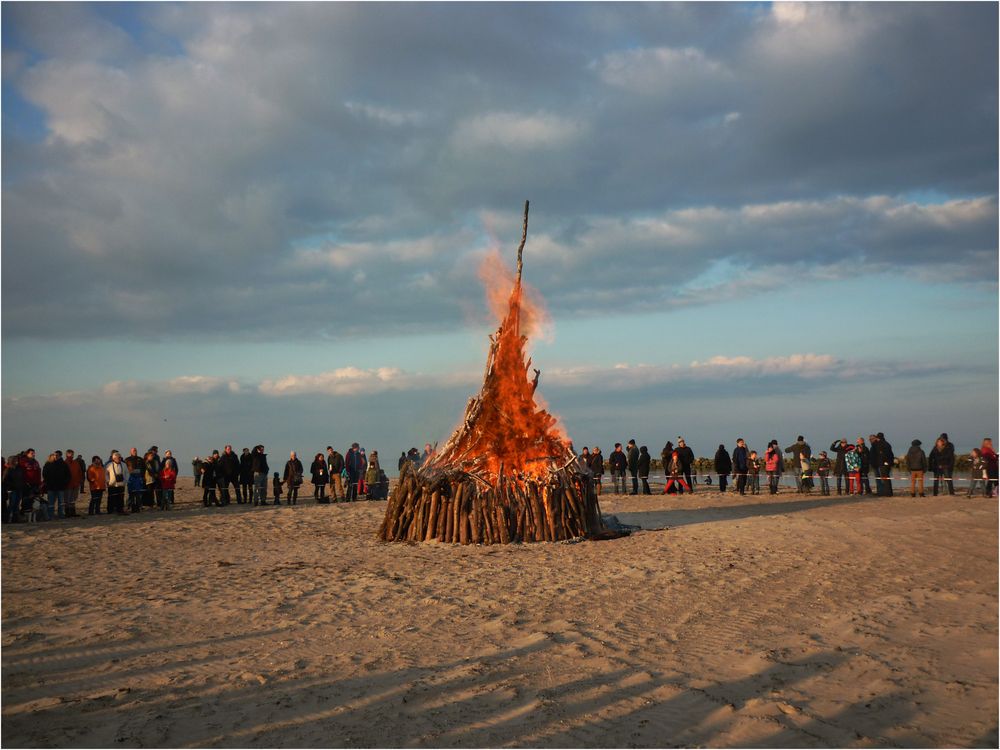 Das wärmende Osterfeuer...