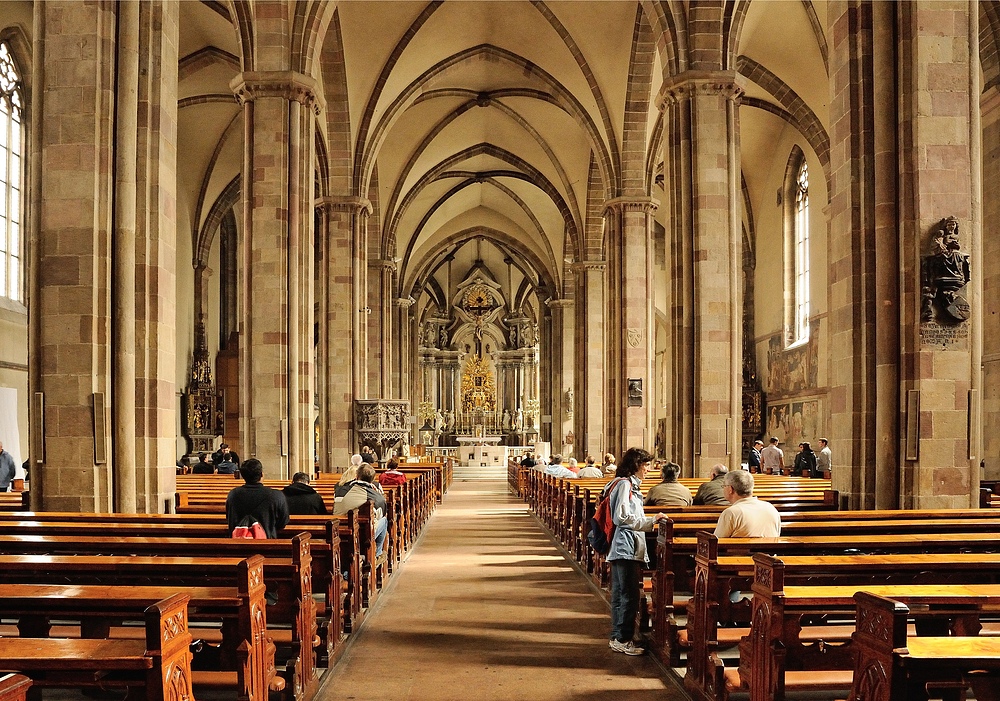 Das Wahrzeichen von Bozen ist der Dom Maria Himmelfahrt