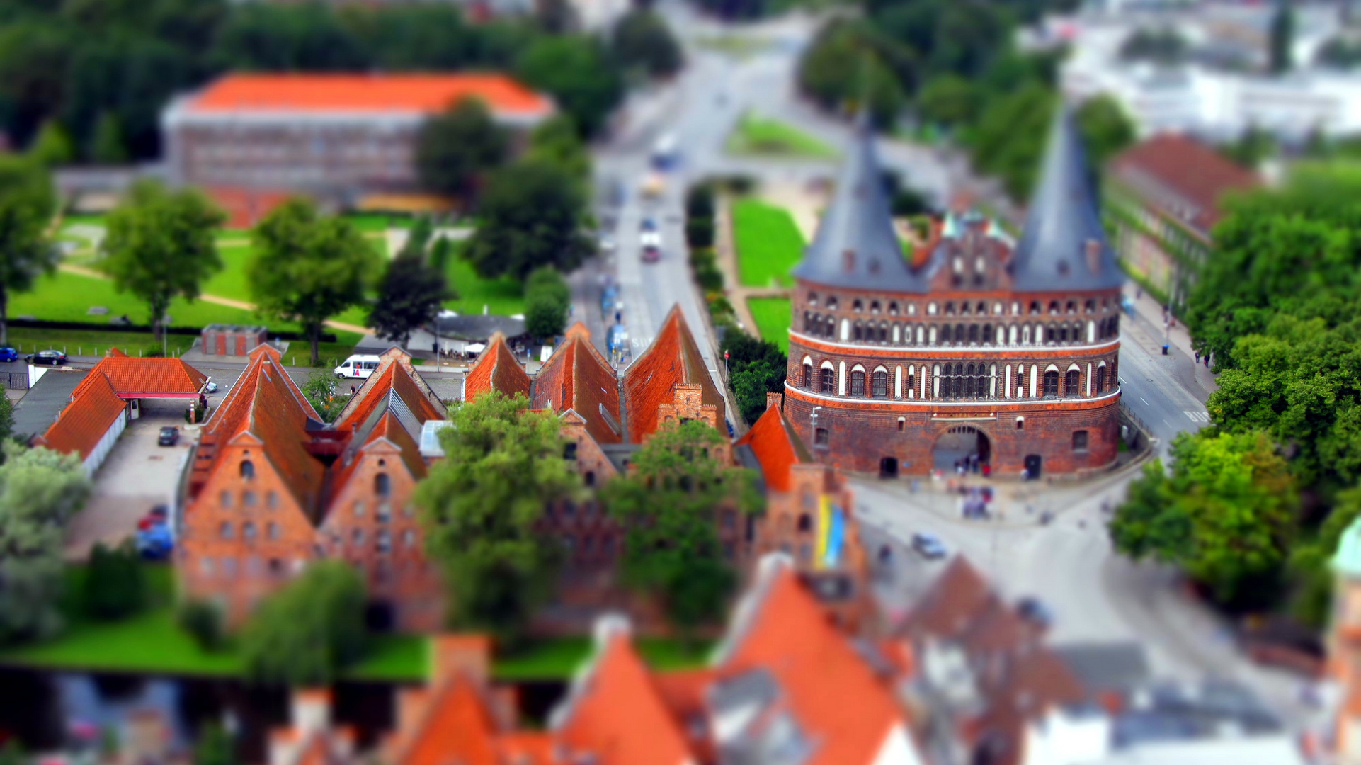 Das Wahrzeichen von Lübeck das Holstentor - im Miniaturformat