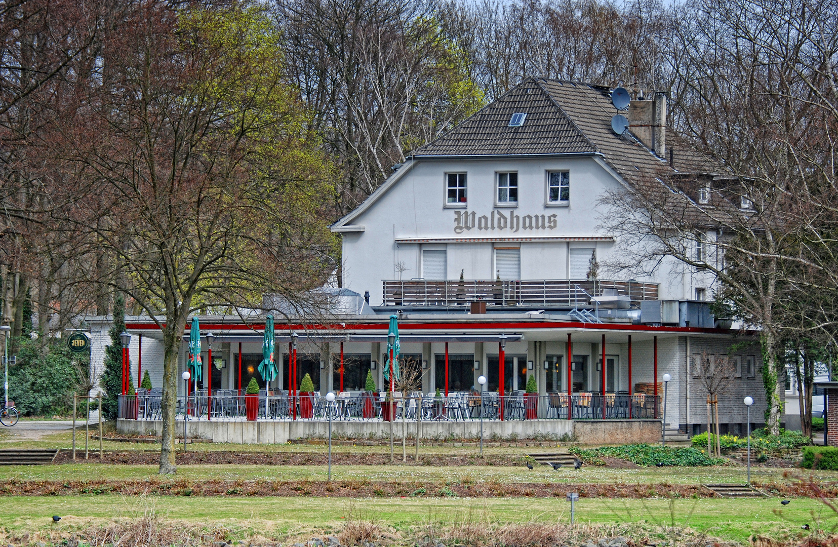 Das Waldhaus - Ein Bea Versuch im HDR-LooK