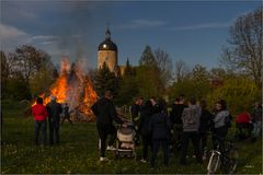 - das Walpurgisfeuer -