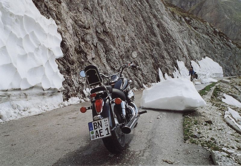 Das war knapp! Mit meiner Honda Shadow 750 durchs Manga-Gebirge