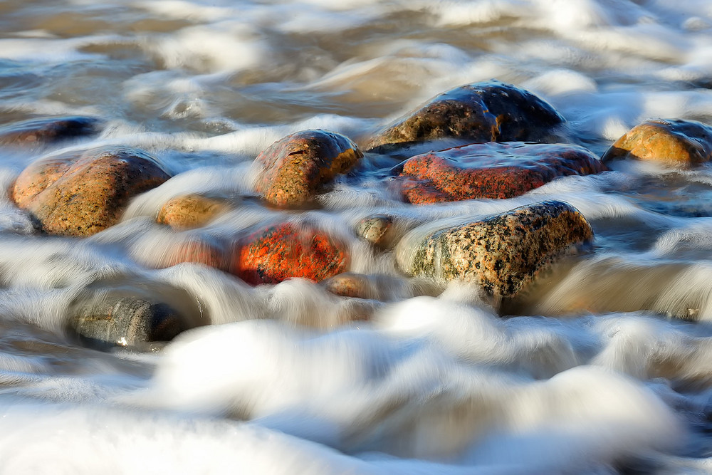 Das Wasser formt den Stein