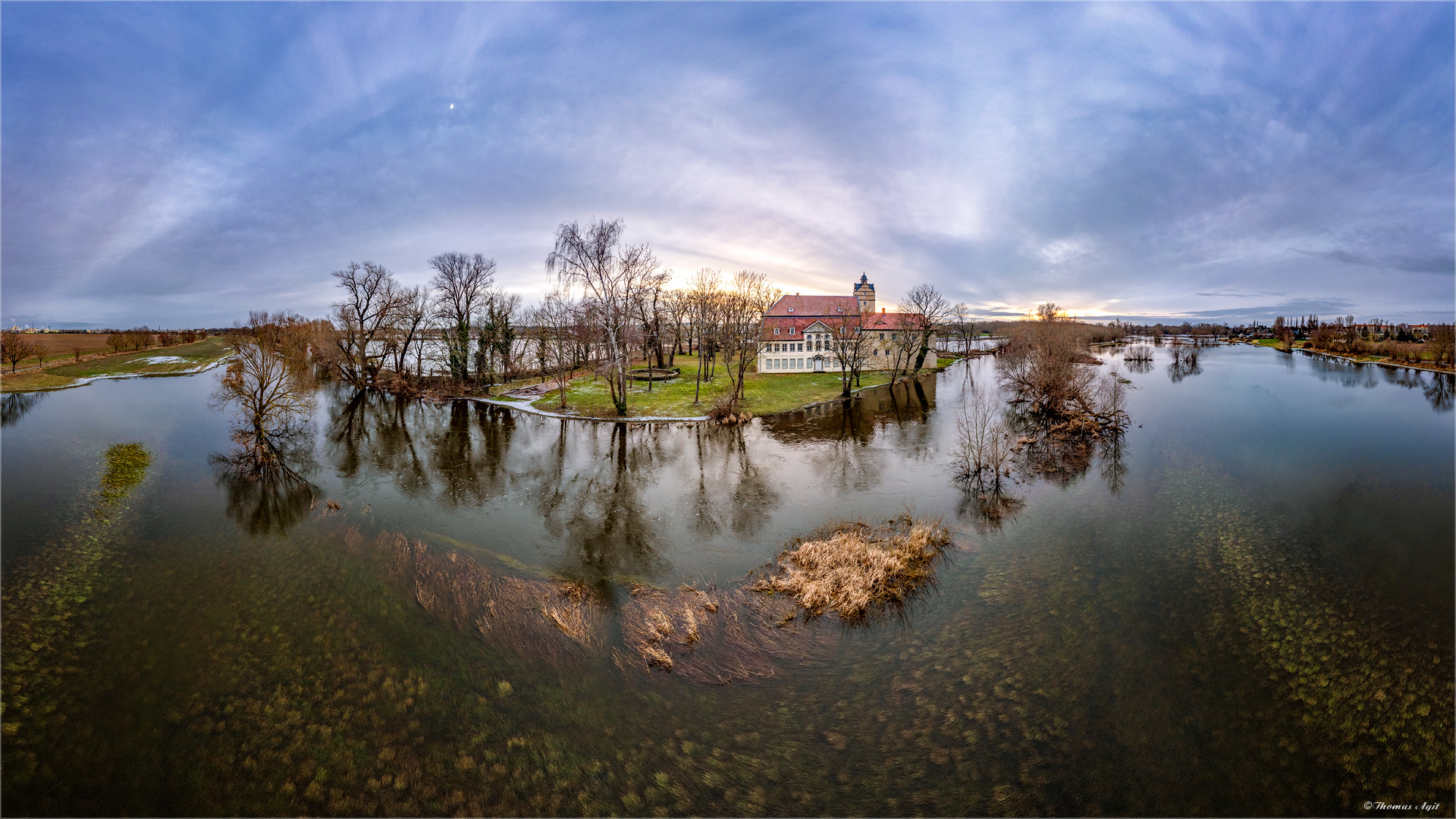 Das Wasserschloss... 