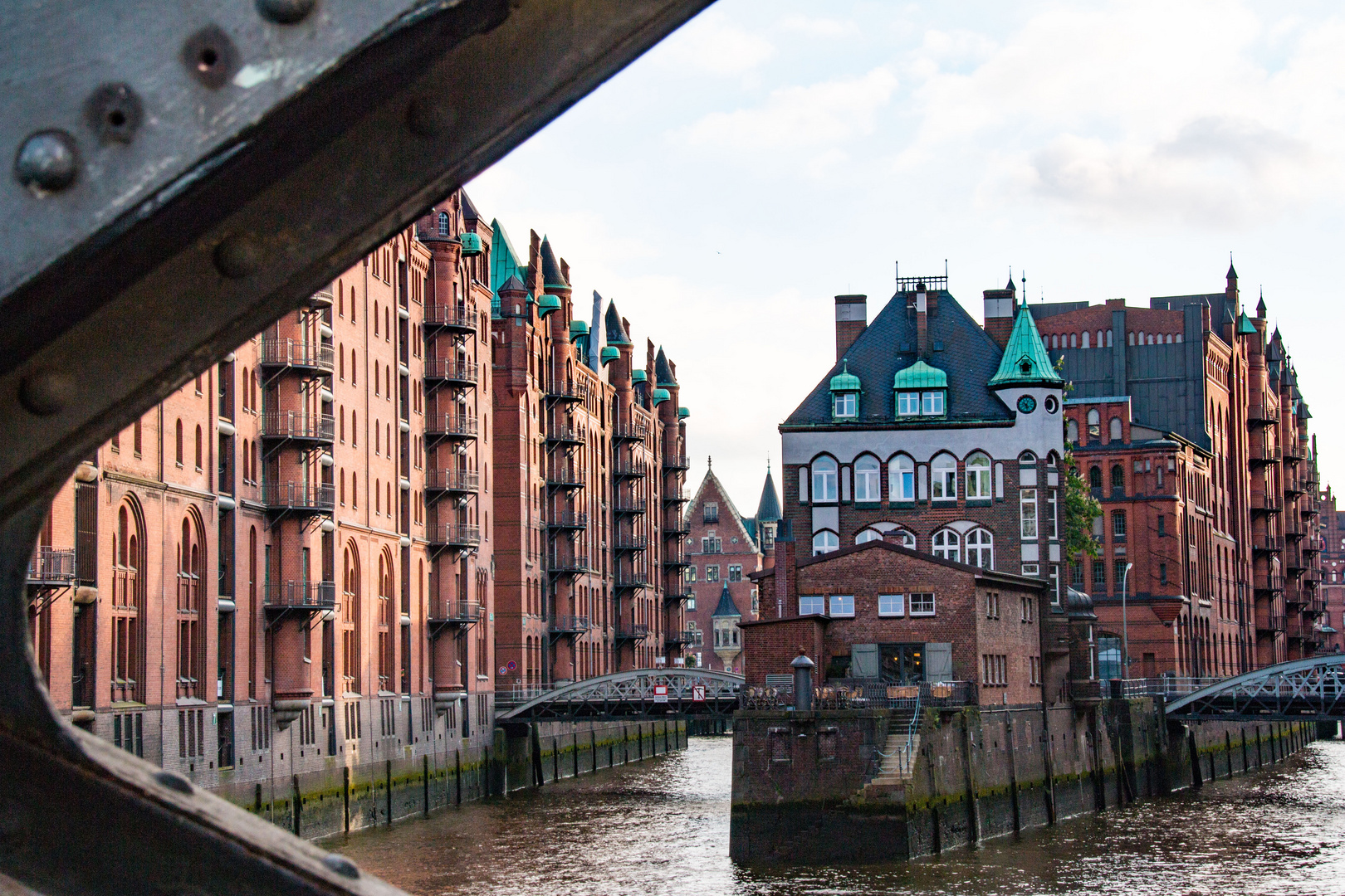 Das Wasserschloss in der Speicherstadt. 