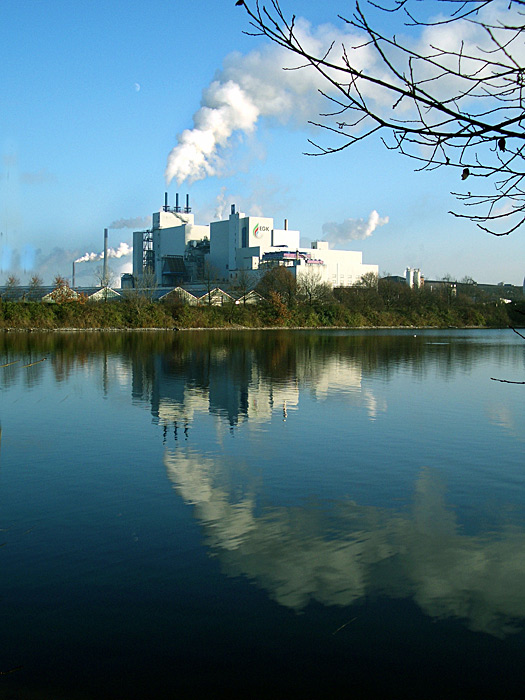 Das weisse Schloss am Elfrather See