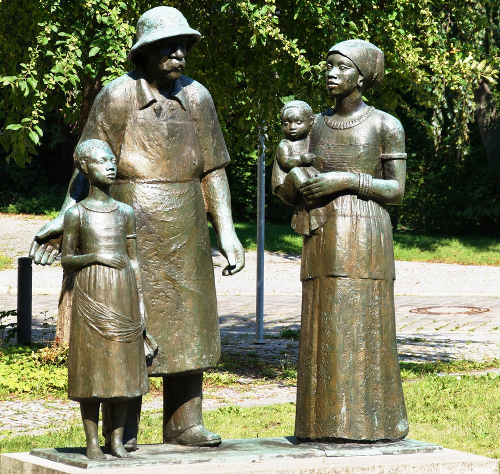 Das weltweit erste aufgestellte Denkmal zur Erinnerung an Albert
