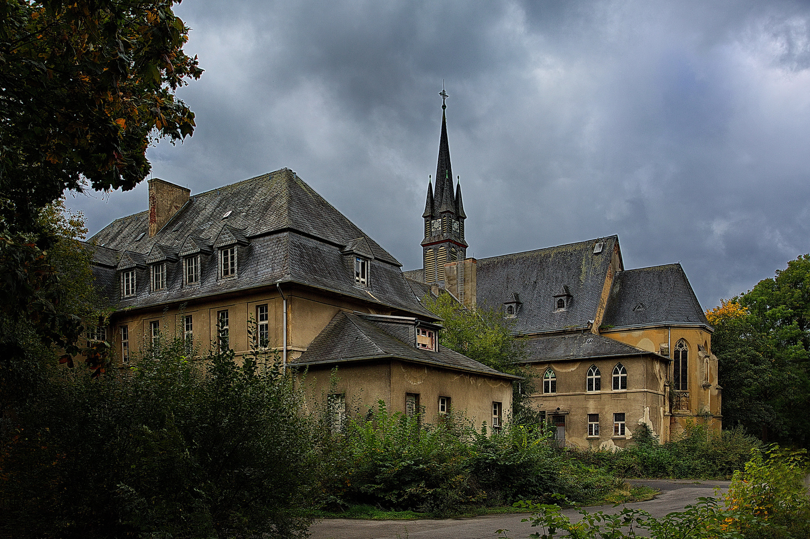 Das wenig anheimelnde Kloster