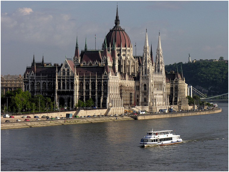 Das Westminster- Parlament in London...