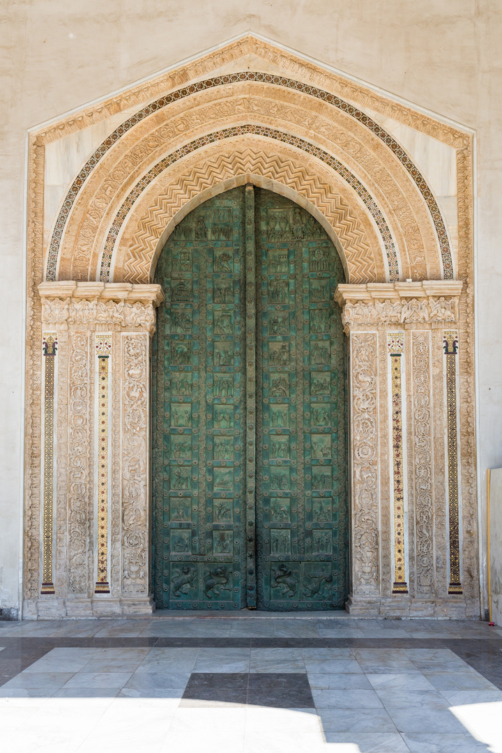 Das Westportal des Doms von Monreale