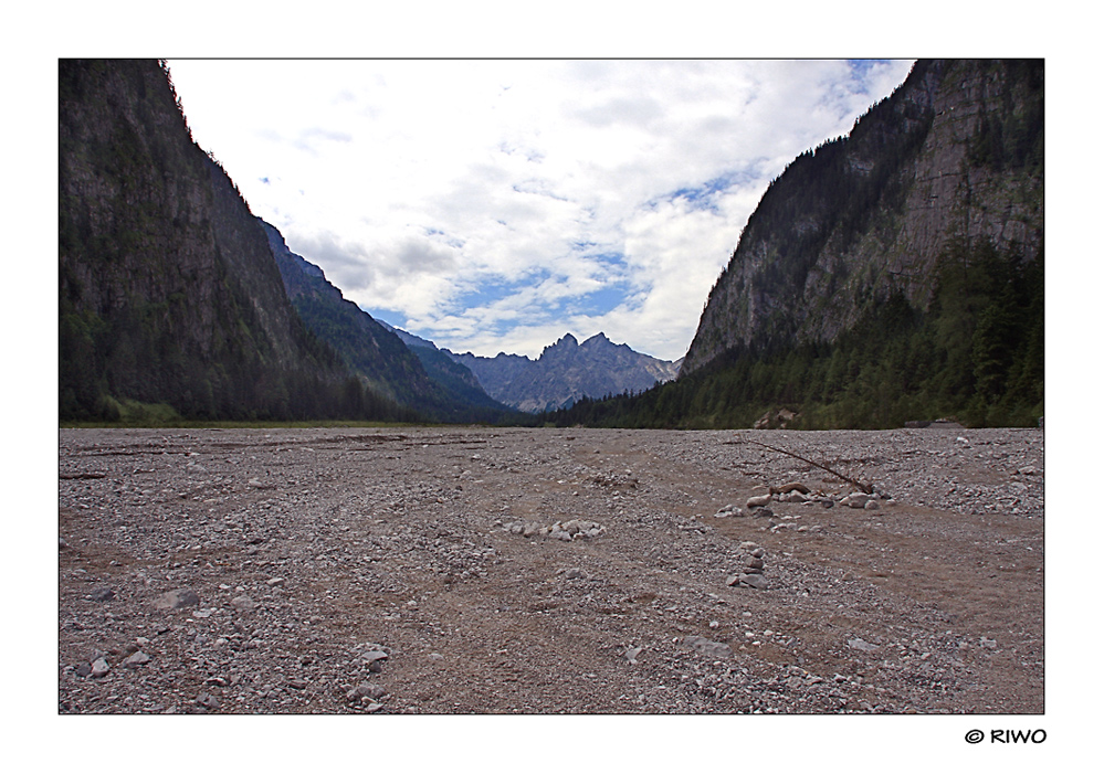 das Wimbachtal bei einer Wanderung.......