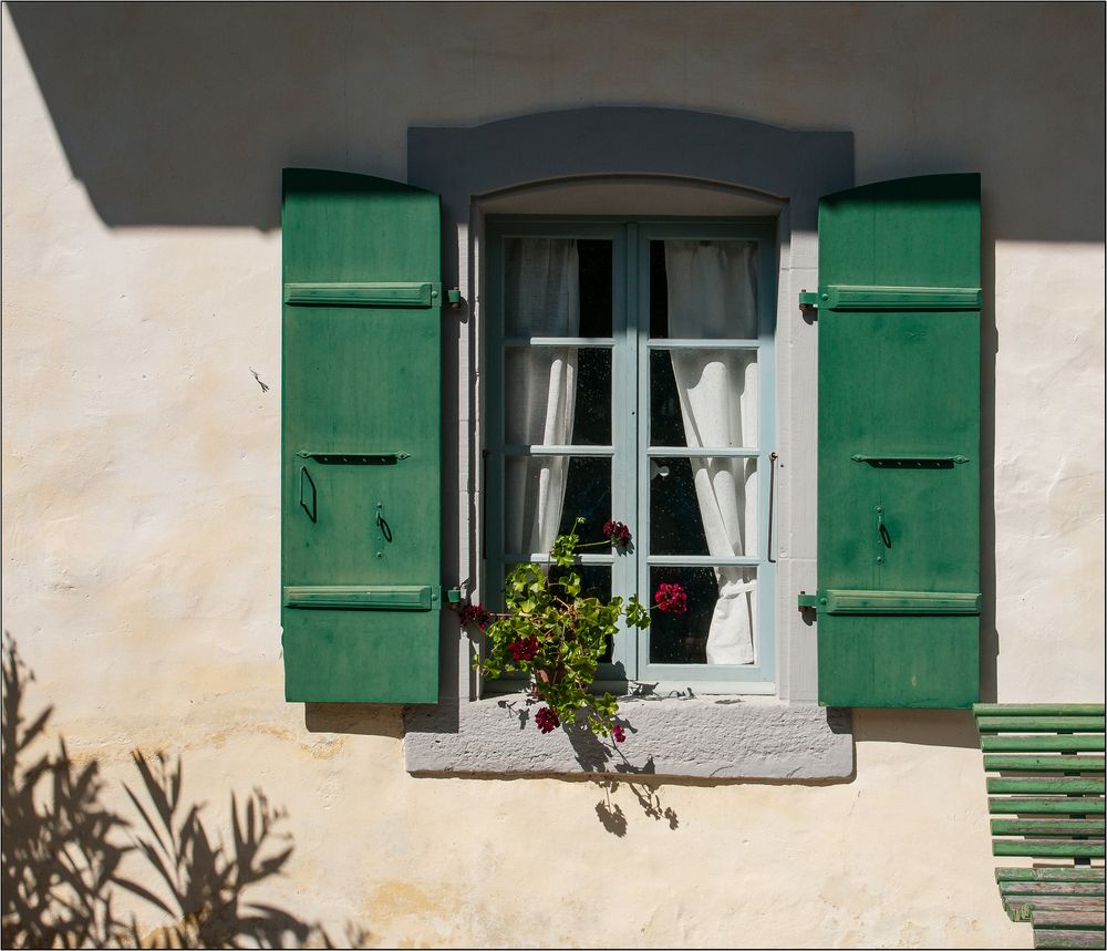 Das Wohnzimmer- Fenster Foto & Bild | motive, ballenberg