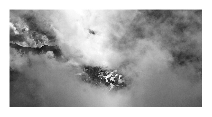 Das Zugspitzplatt in Wolken