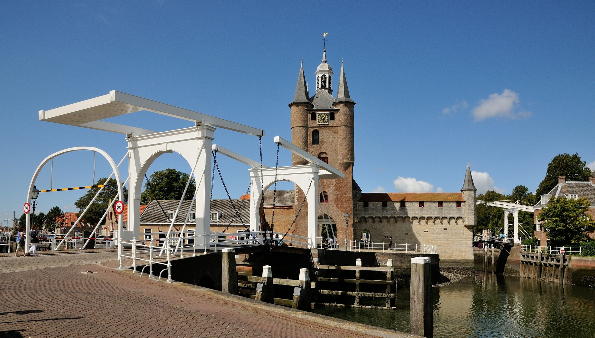 Das Zuidhaven Tor ist eines der drei Stadttore der niederländischen Stadt Zierikzee.