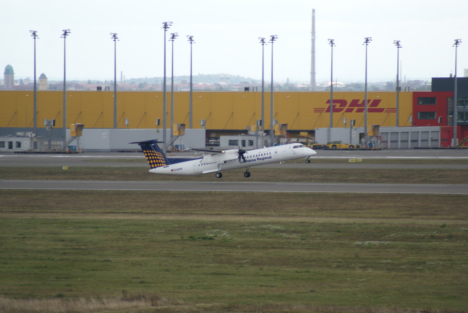 Dash 8-400