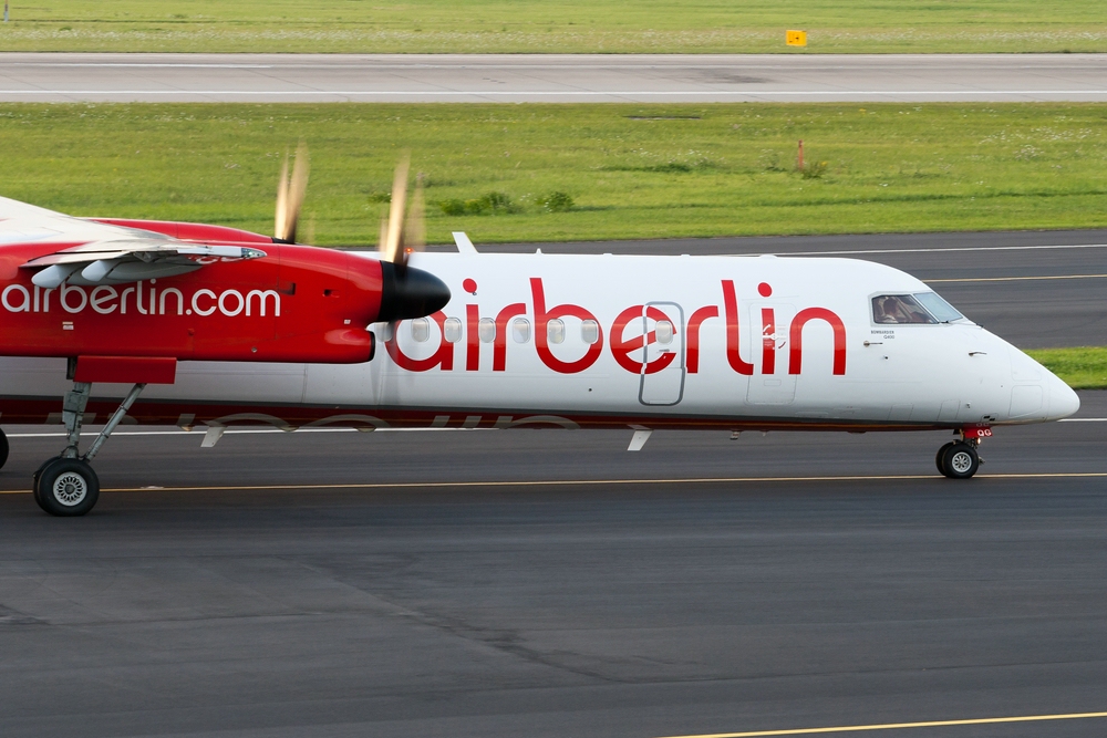 Dash 8Q-400 - Sonne im Rücken