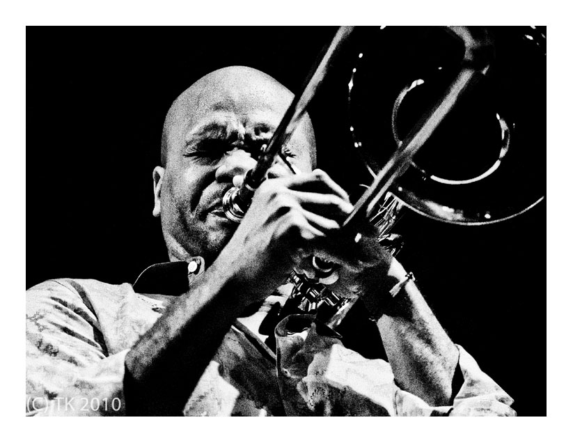 Dave Holland Qunitett - Robin Eubanks (Trombone)