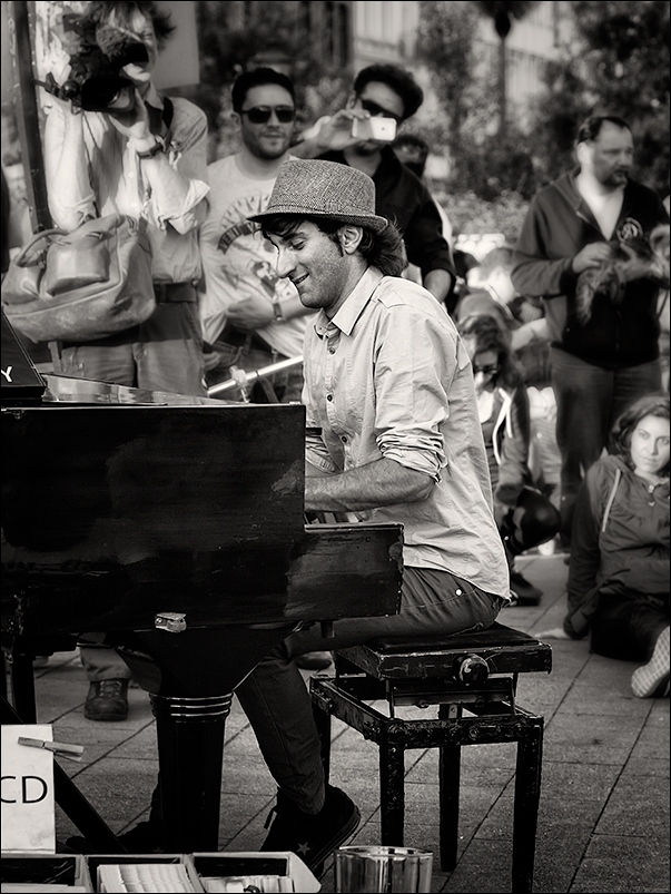 Davide Martello im Gezi Park Hamburg