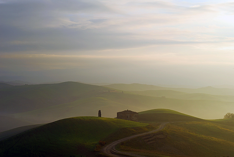 Dawn in Val D'Orcia