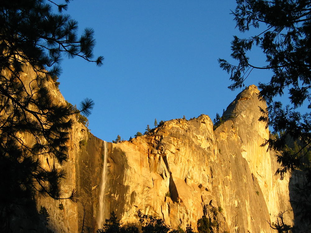 Dawn in Yosemite Valley