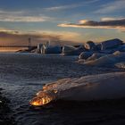 Dawn on the glacial lagoon