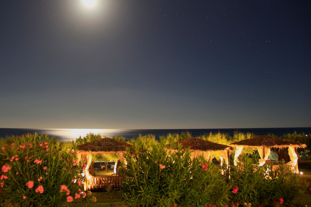 "Daybeds" am Strand