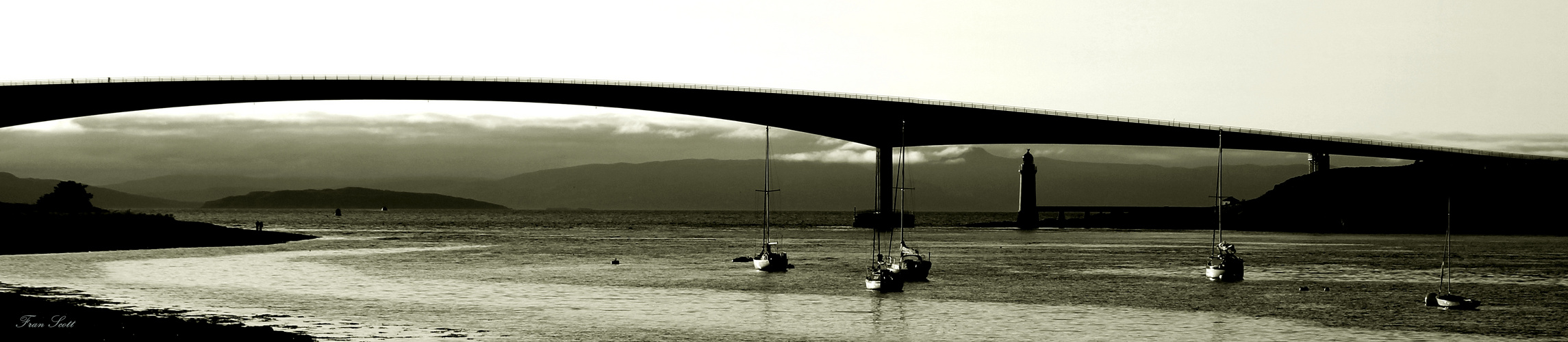 Daydreaming of Scotland XXIV: The Skye Bridge