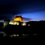 Daydreaming of Scotland XXVIII: Eilean Donan Castle at night
