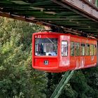 Dazumal (4) Schwebebahn neu aufgeladen