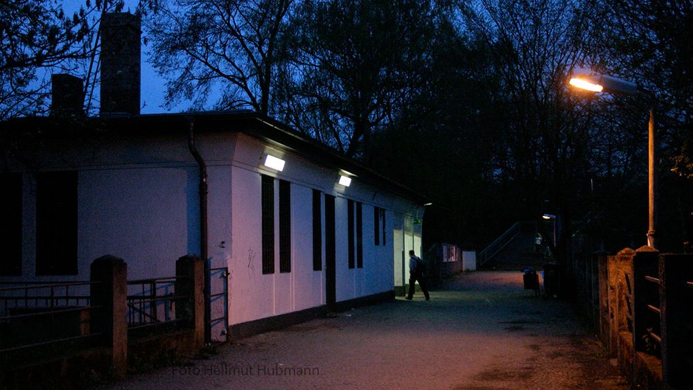 DAZUMAL - BAHNHOF OSTKREUZ EINGANG HAUPTSTRASSE