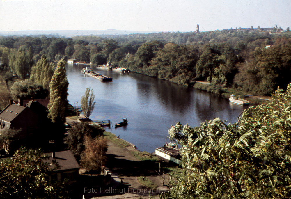 DAZUMAL - BLICK AUF DIE SAALE